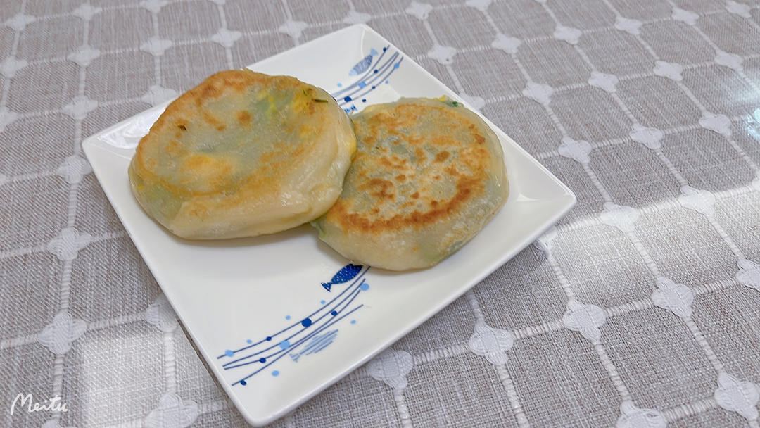 皮薄如纸的韭菜馅饼|免揉面法
