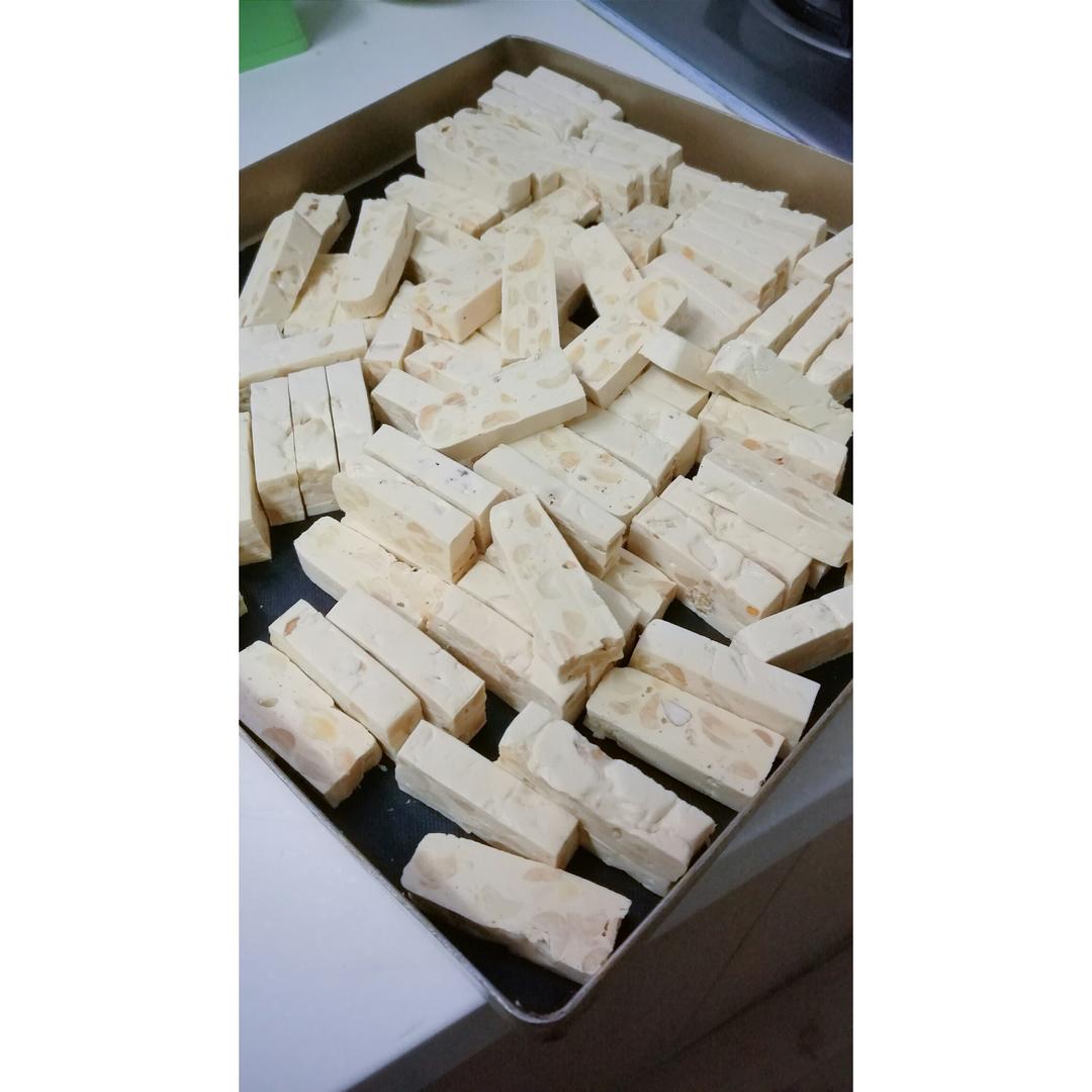 玫瑰杏仁牛轧糖(好吃到爆的麦芽糖版)