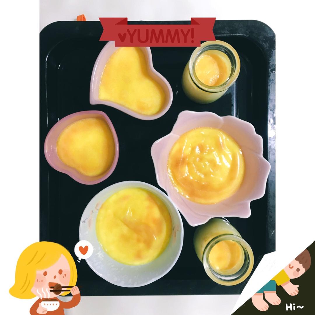 Crèmebrulée。法式烤布雷。焦糖布丁。