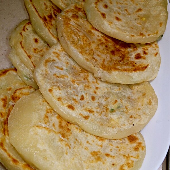 吃货叶儿竹做的萝卜丝馅饼