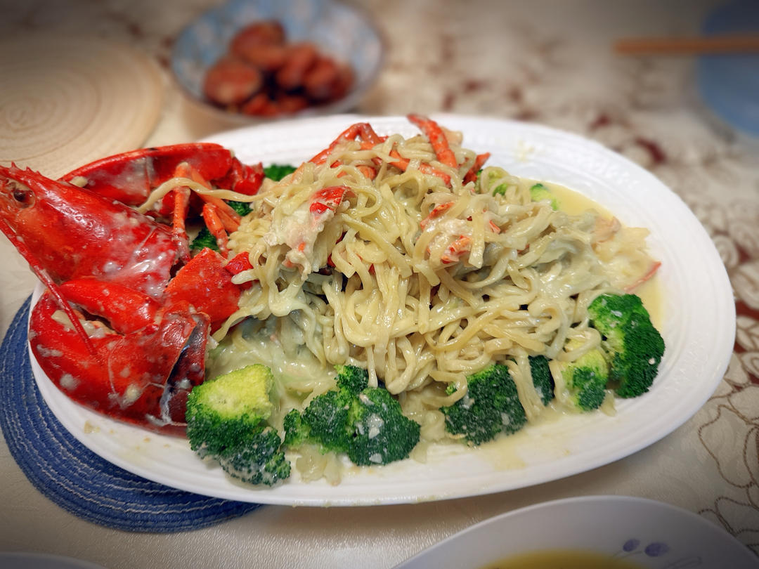 芝士龙虾焗伊面