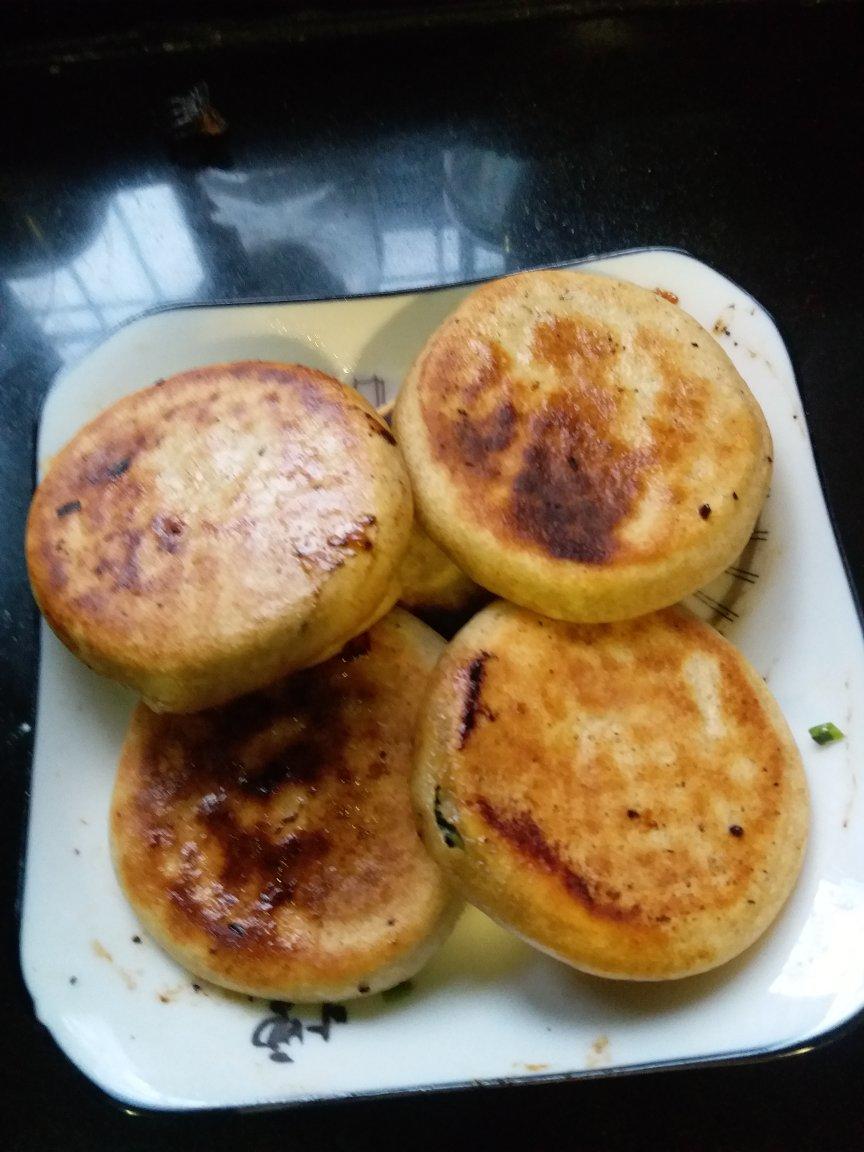 堂妈小厨——韭菜馅饼