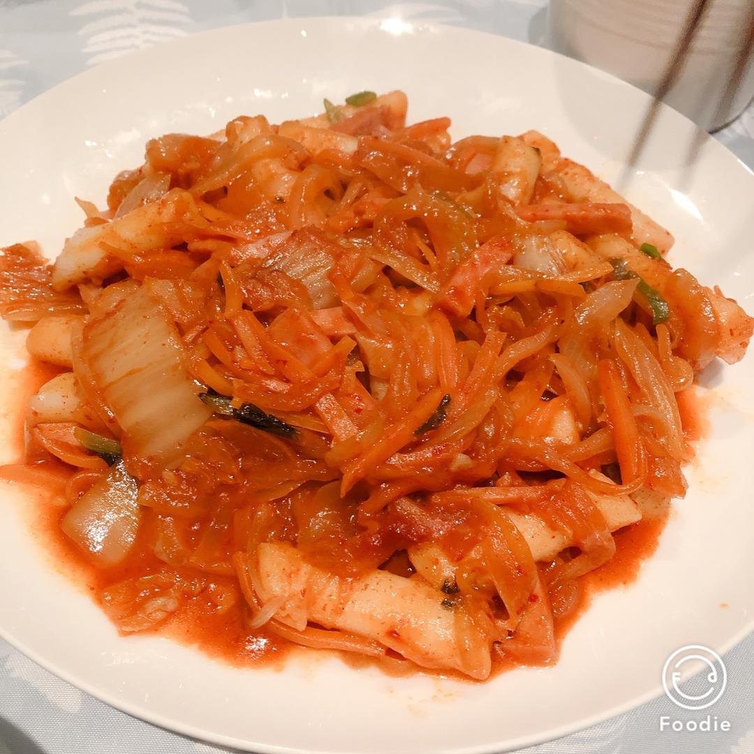 泡菜炒年糕
