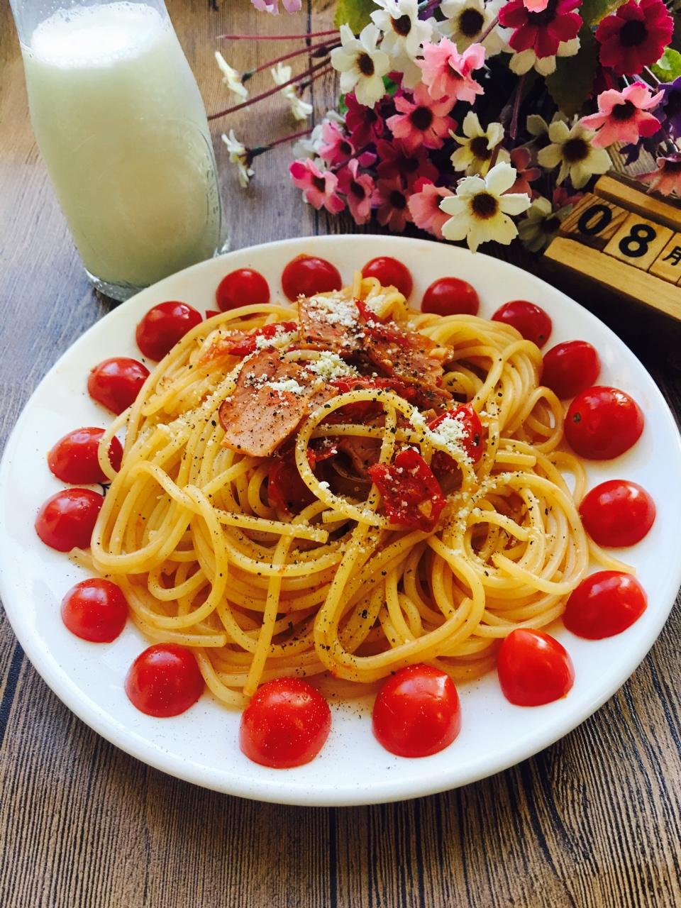 培根番茄意大利面