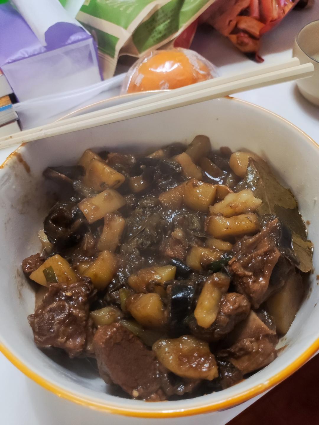 土豆茄子炖排骨