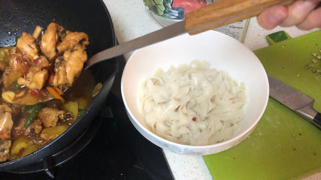 新疆大盘鸡无需争议