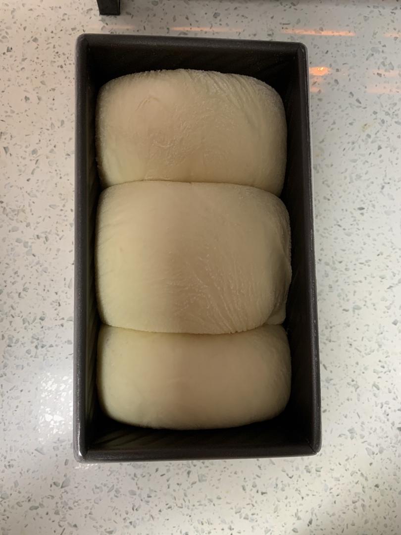 只需一次发酵的超软吐司（附面包机揉手套膜攻略）