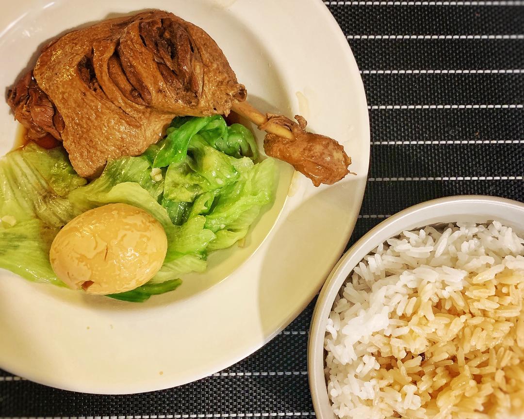 简单好做的香喷喷鸭腿饭