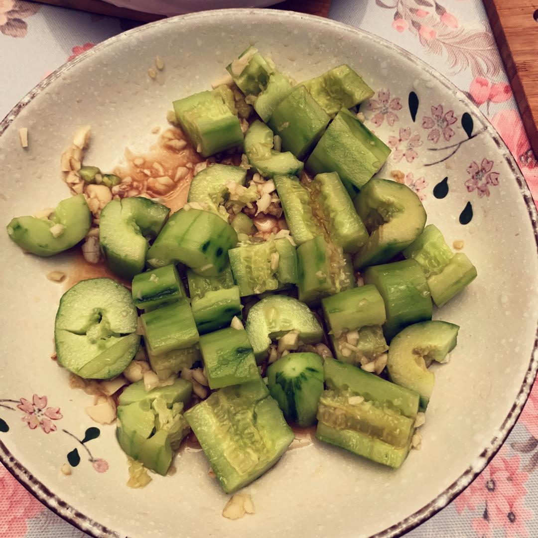 蒜泥黄瓜
