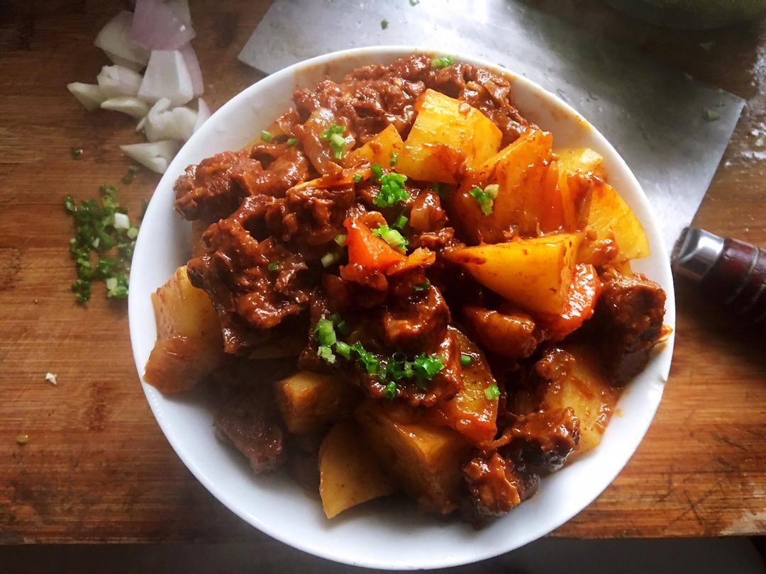 土豆炖牛肉