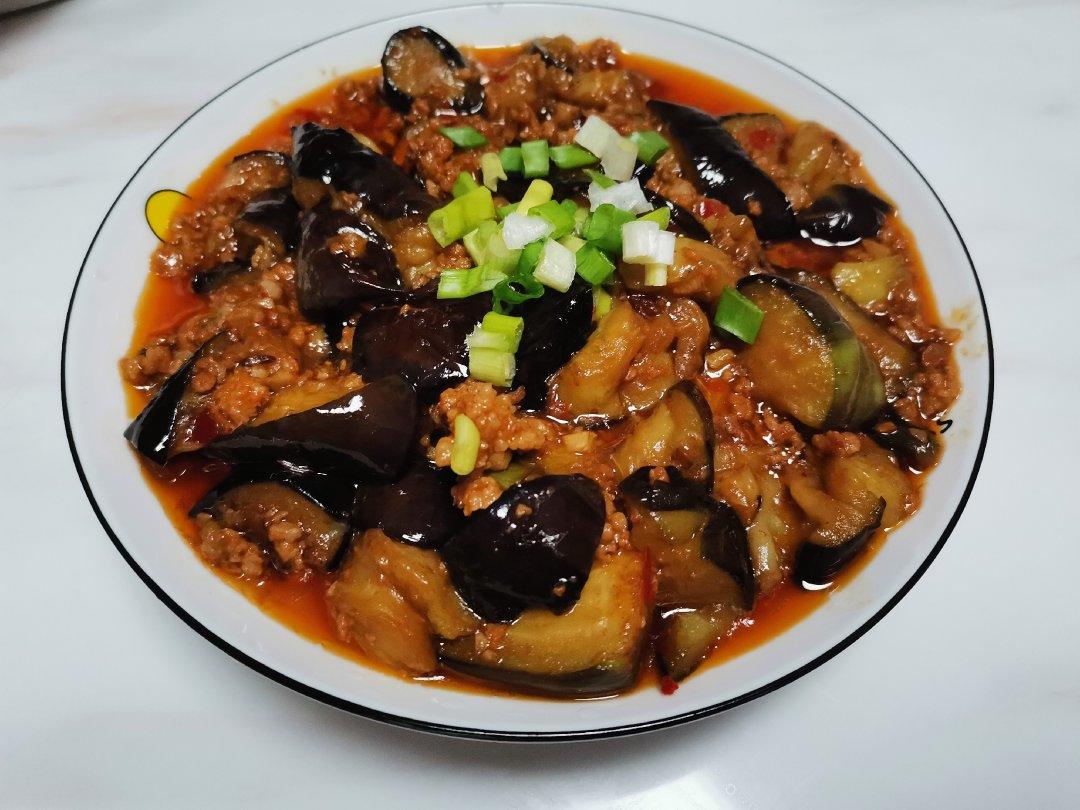 厨师长教你：“肉末烧茄子”的家常做法，口感软糯适合下饭，收藏
