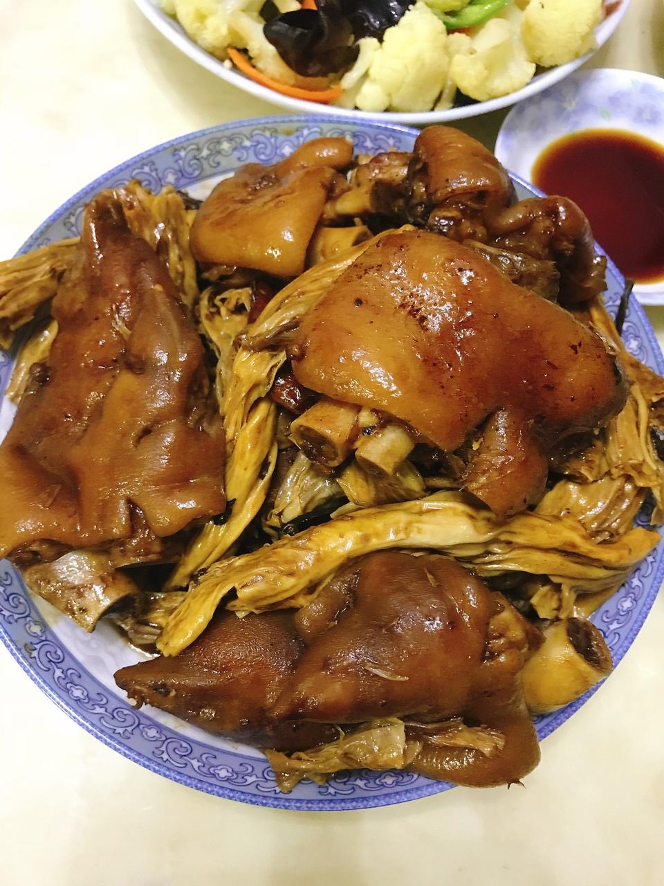 卤猪蹄