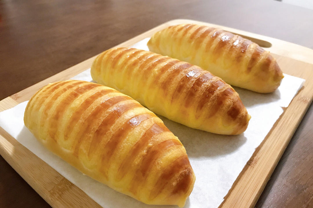 面包房里最受欢迎的毛毛虫面包