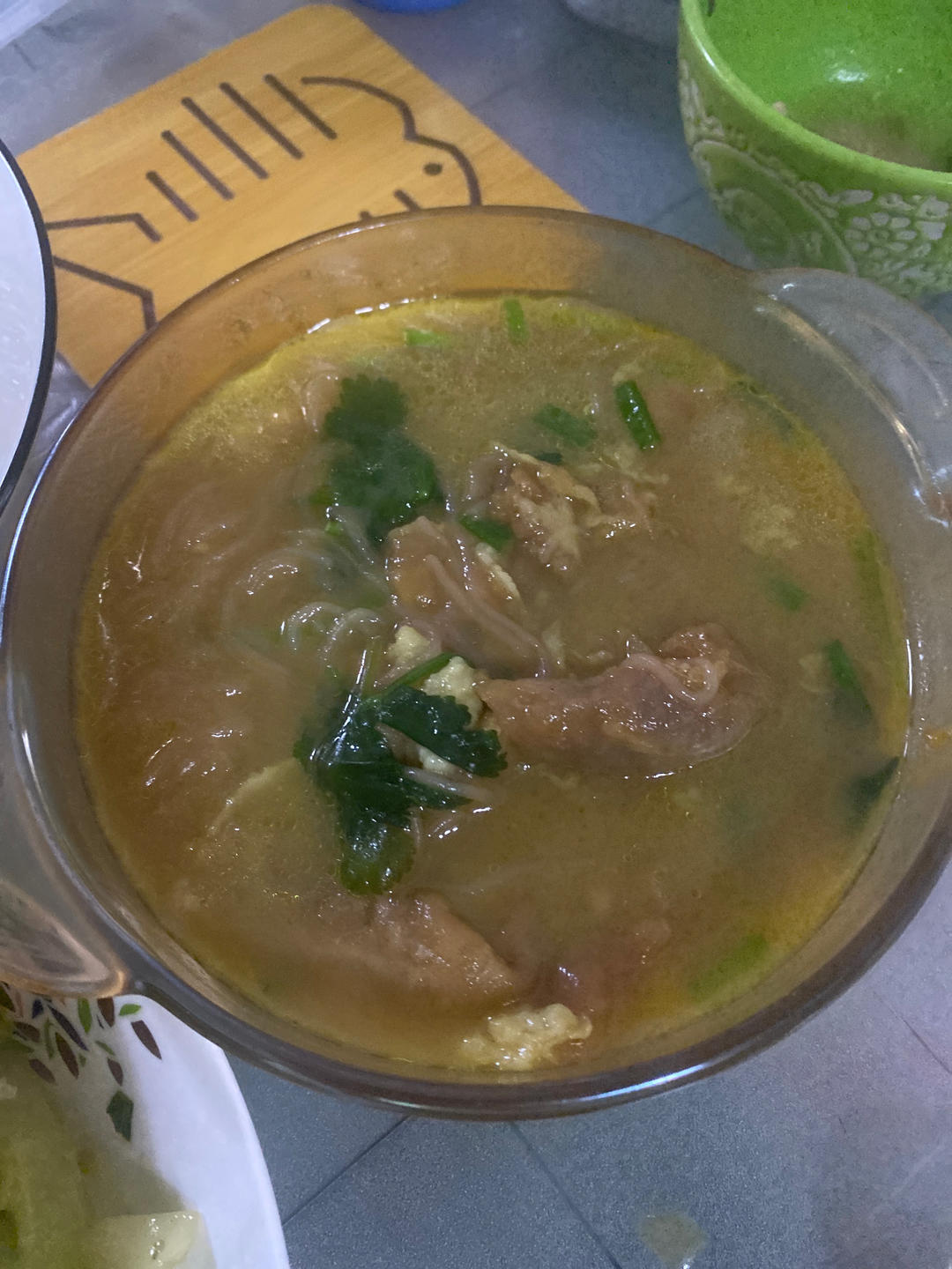 咖喱牛肉（卷）粉丝汤