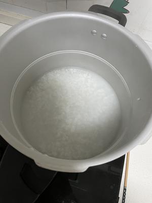 煮稀饭🥣（高压锅快捷版）的做法 步骤5