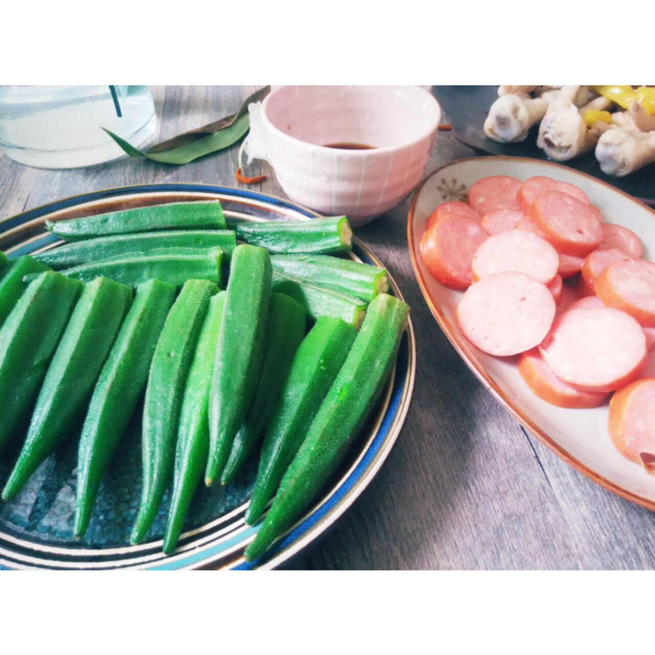 白灼秋葵