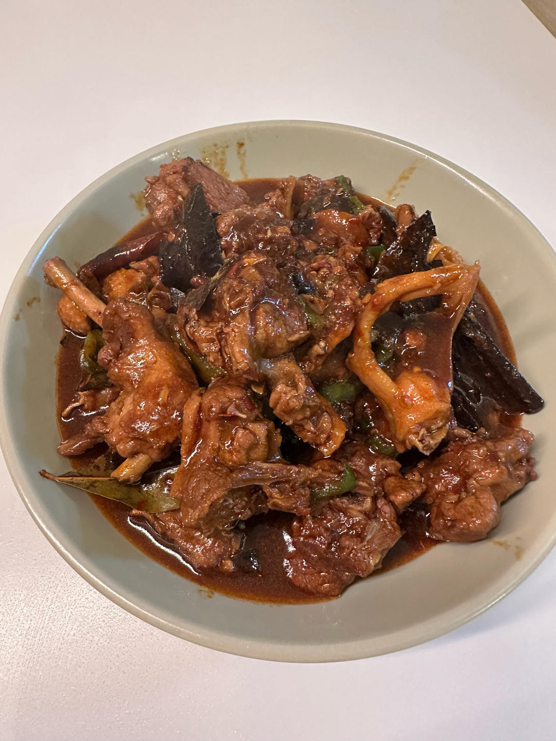 传统正宗的啤酒鸭配方和做法，鲜嫩香浓，只需炒千万不要焯水