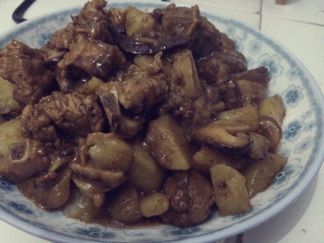 土豆烧排骨