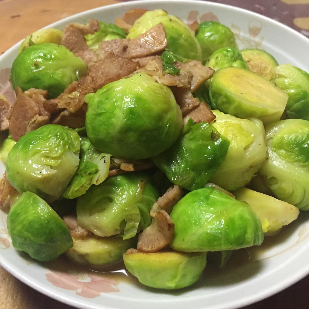 培根炒孢子甘蓝