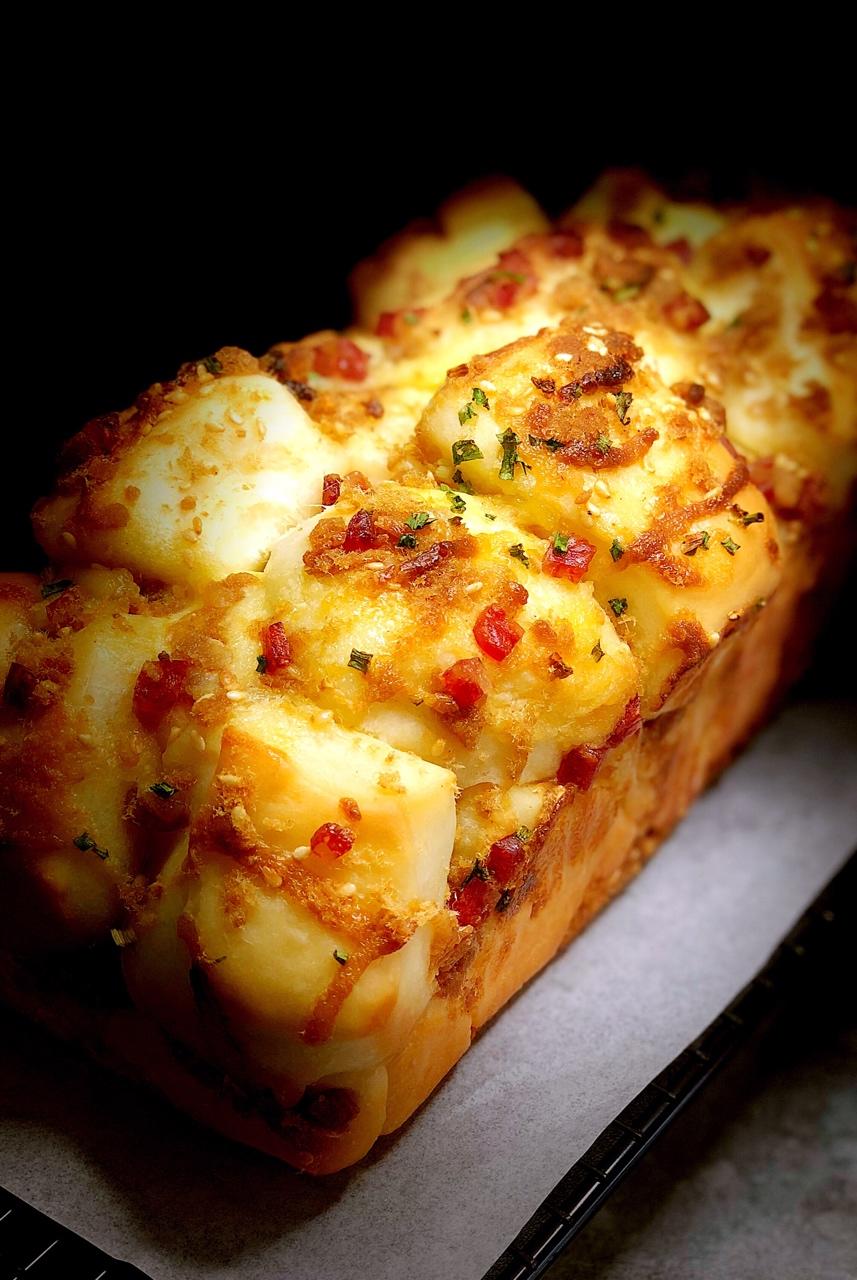 鹏妈在奔跑做的肉松手撕面包—超软会爆浆的面包哟