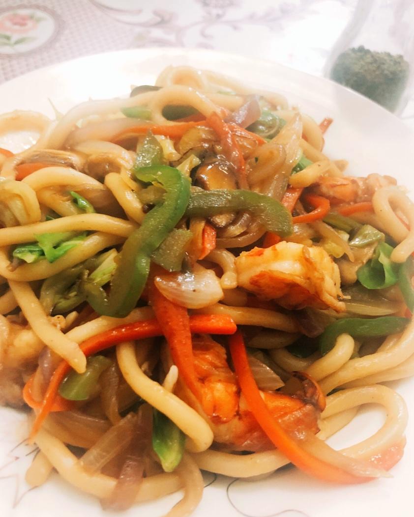 鲜虾炒乌冬