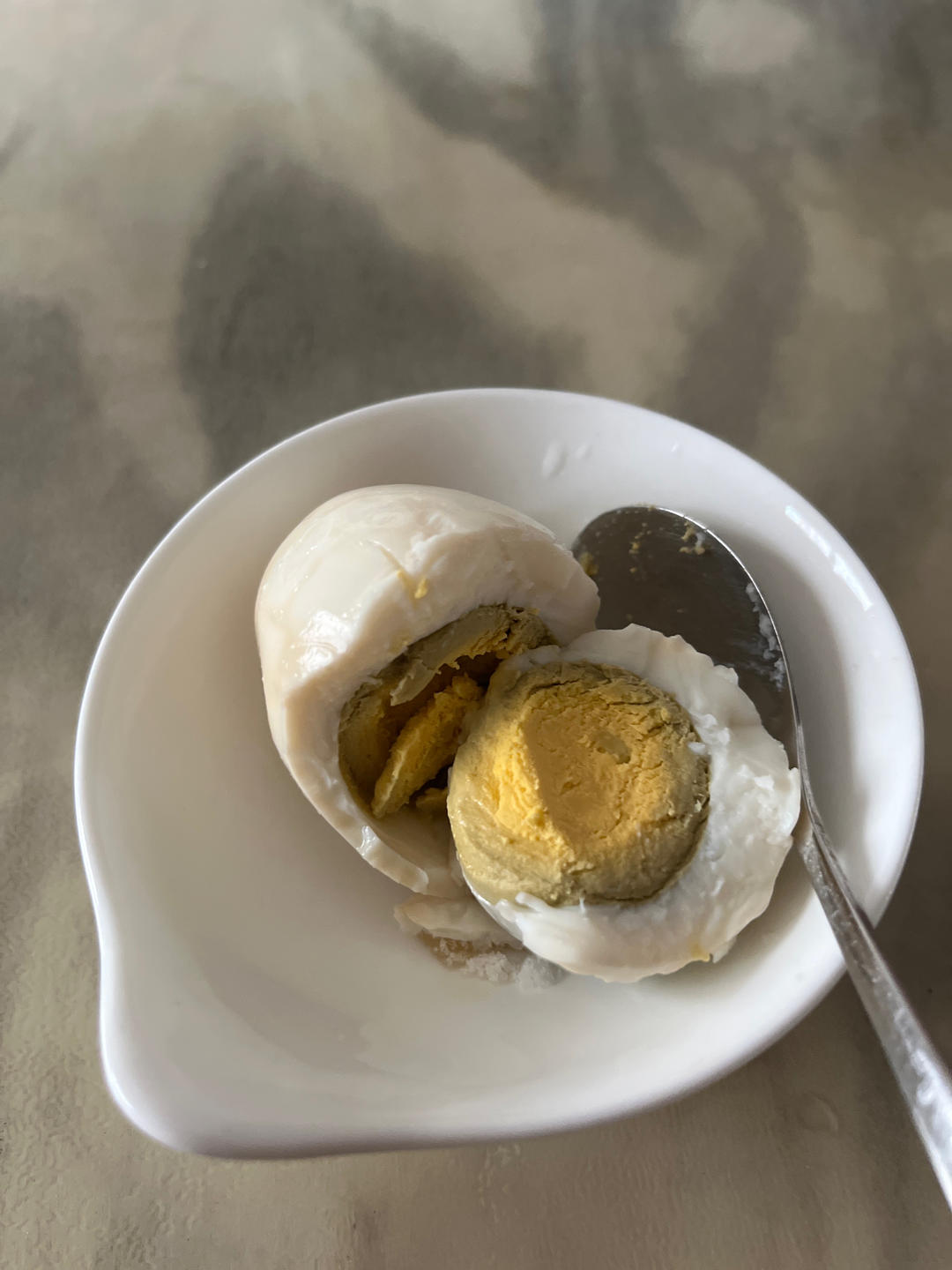 自制臭鸡蛋（比臭豆腐好吃多了）