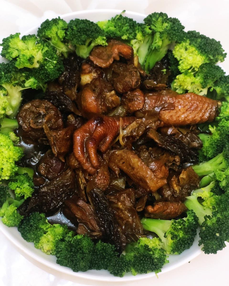 羊肚菌焖鸡