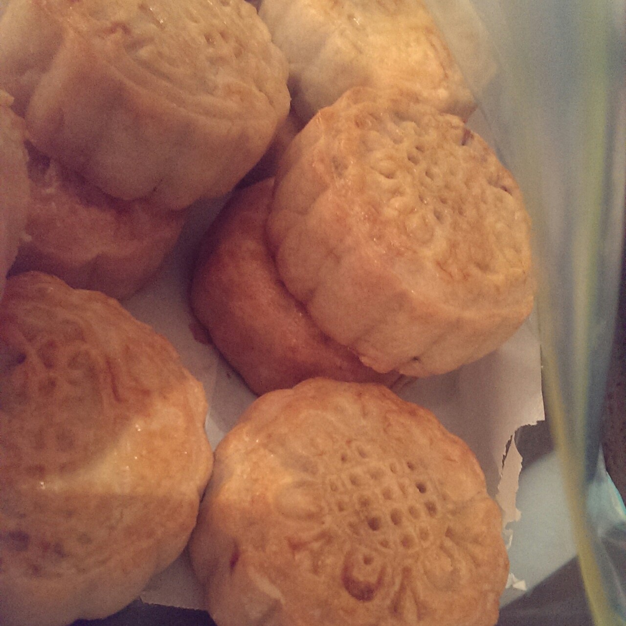 广式月饼－－蛋黄豆沙月饼