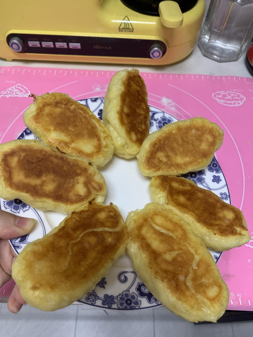 玉米面发面饼子