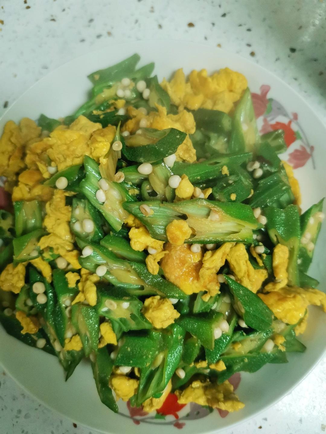 秋葵炒鸡蛋