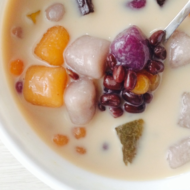 芋圆红豆奶茶