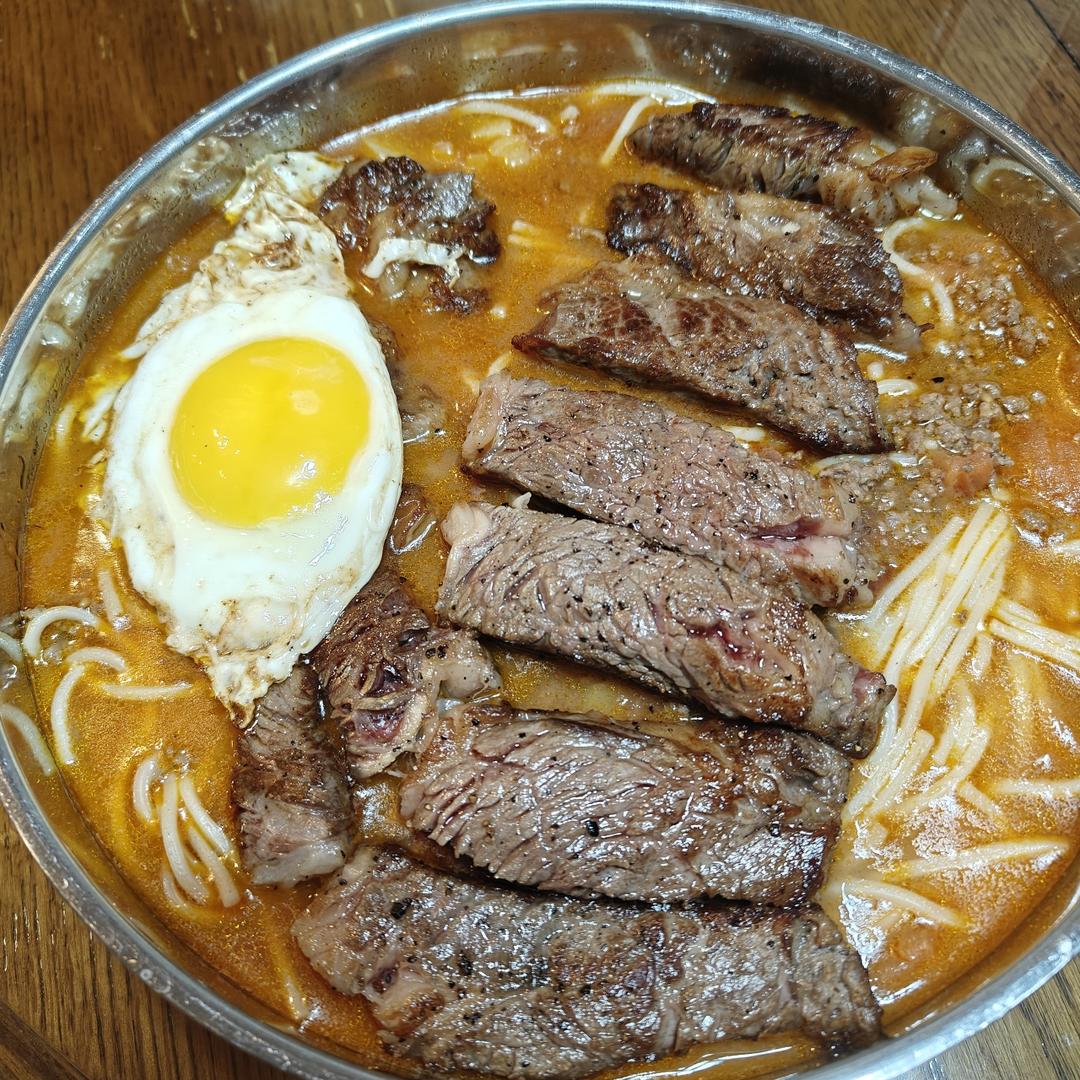 无敌的《番茄浓汤`牛肉面》