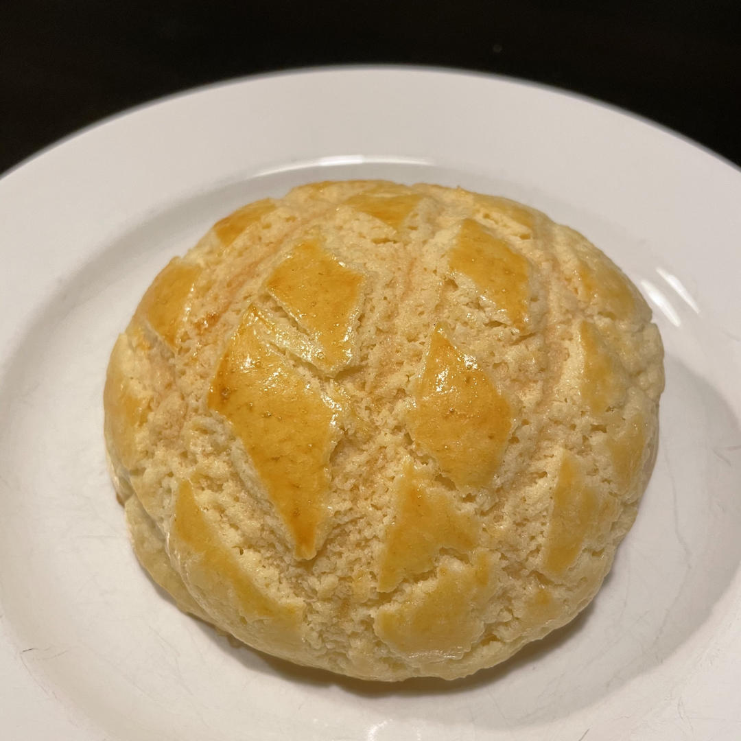 好吃到炸裂的港式菠萝包（附带制作酥皮的小视频）