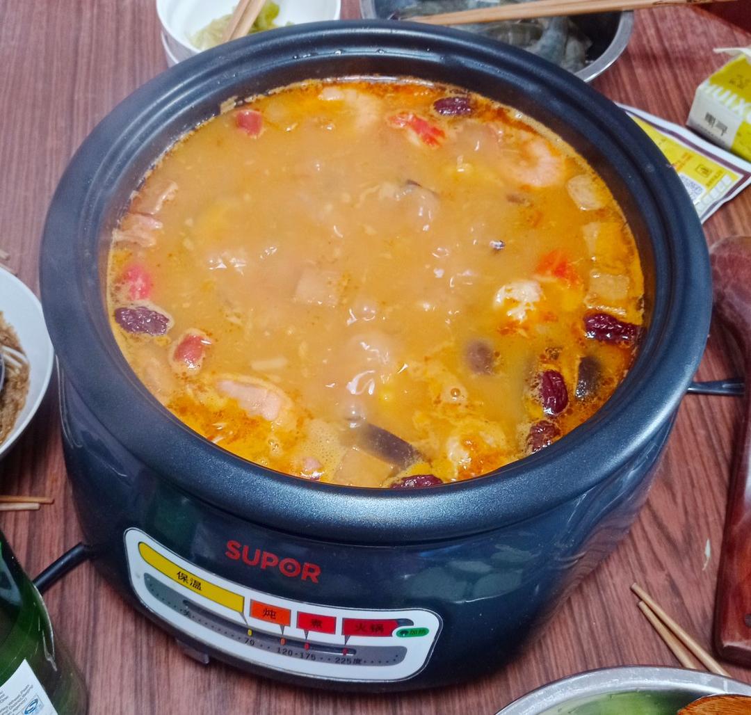 厨师长教你：“番茄酱火锅汤底”的正宗做法，烧汤、火锅样样都行