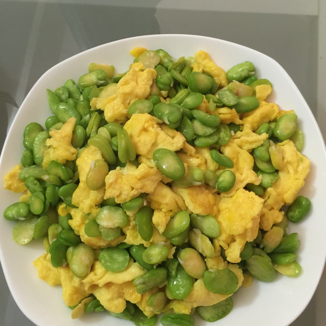 蚕豆米炒鸡蛋