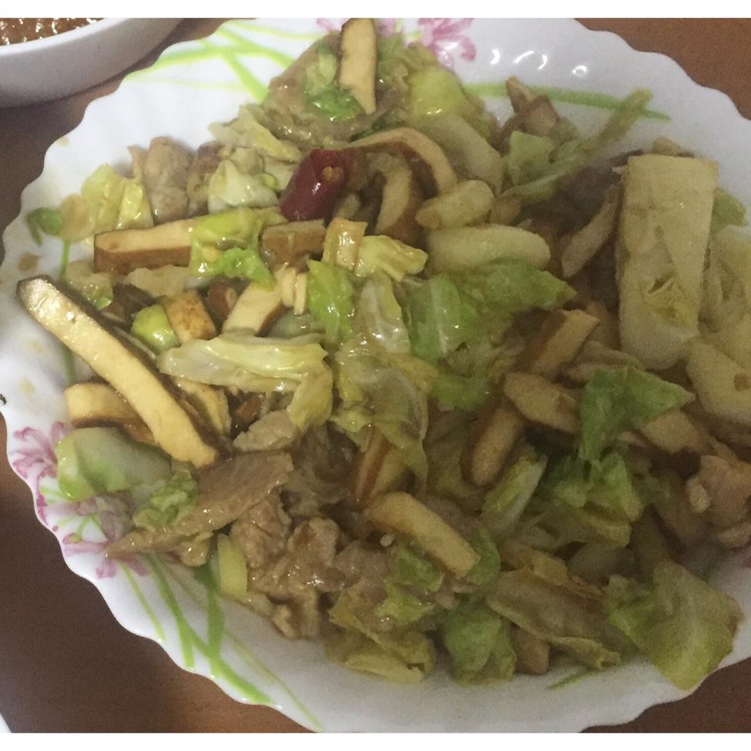 包菜炒肉