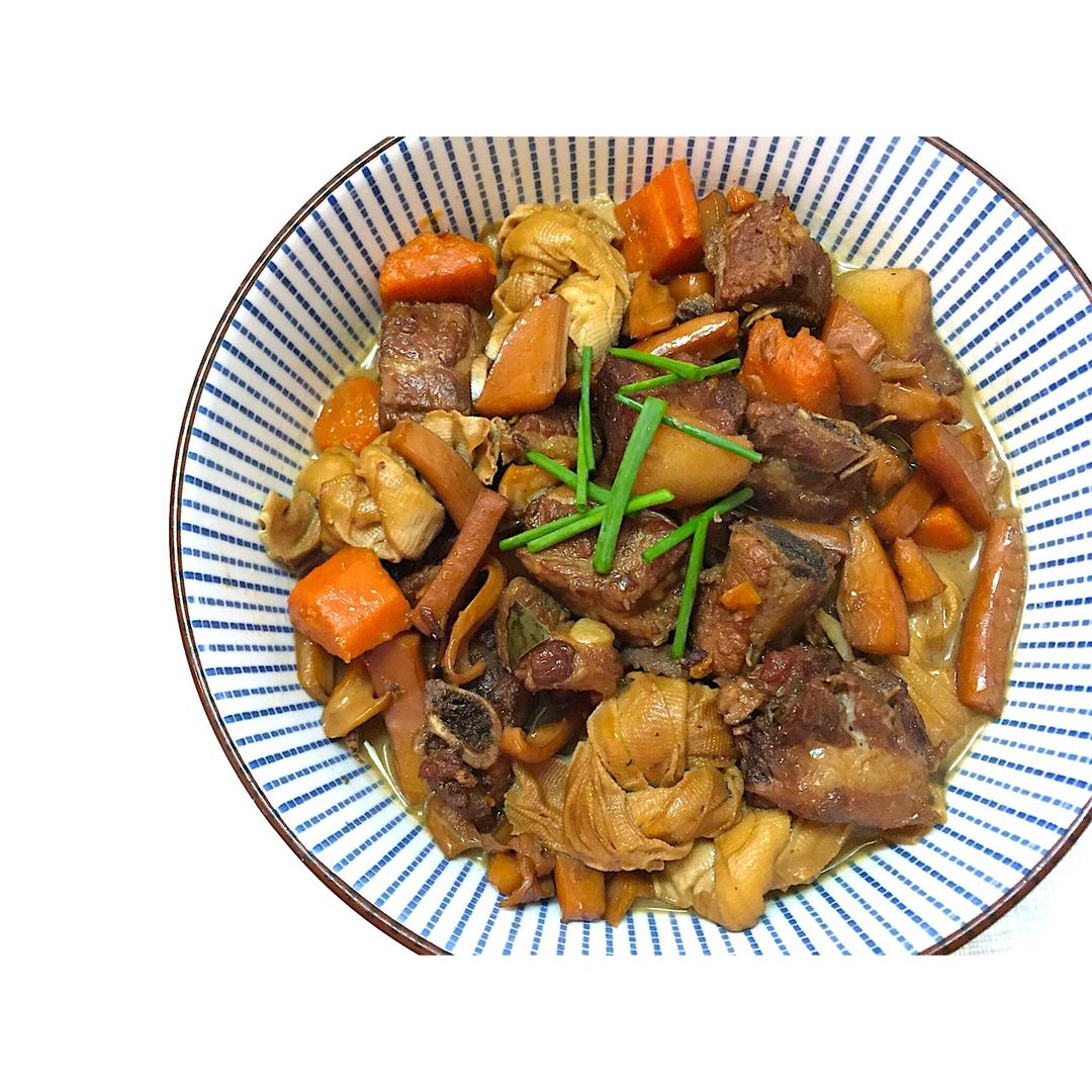 墨鱼干烧肉