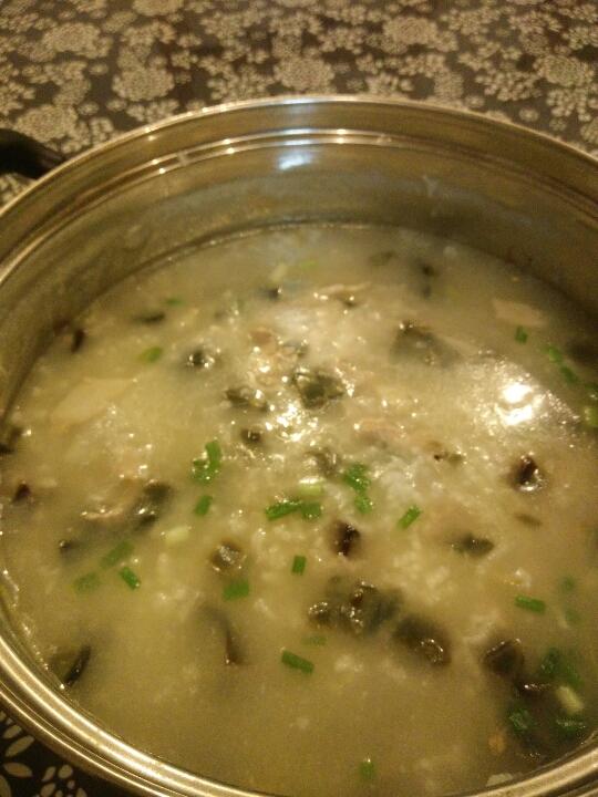 十五分钟快手之香滑皮蛋瘦肉粥(附五分钟电饭煲电压力锅更快捷方法)