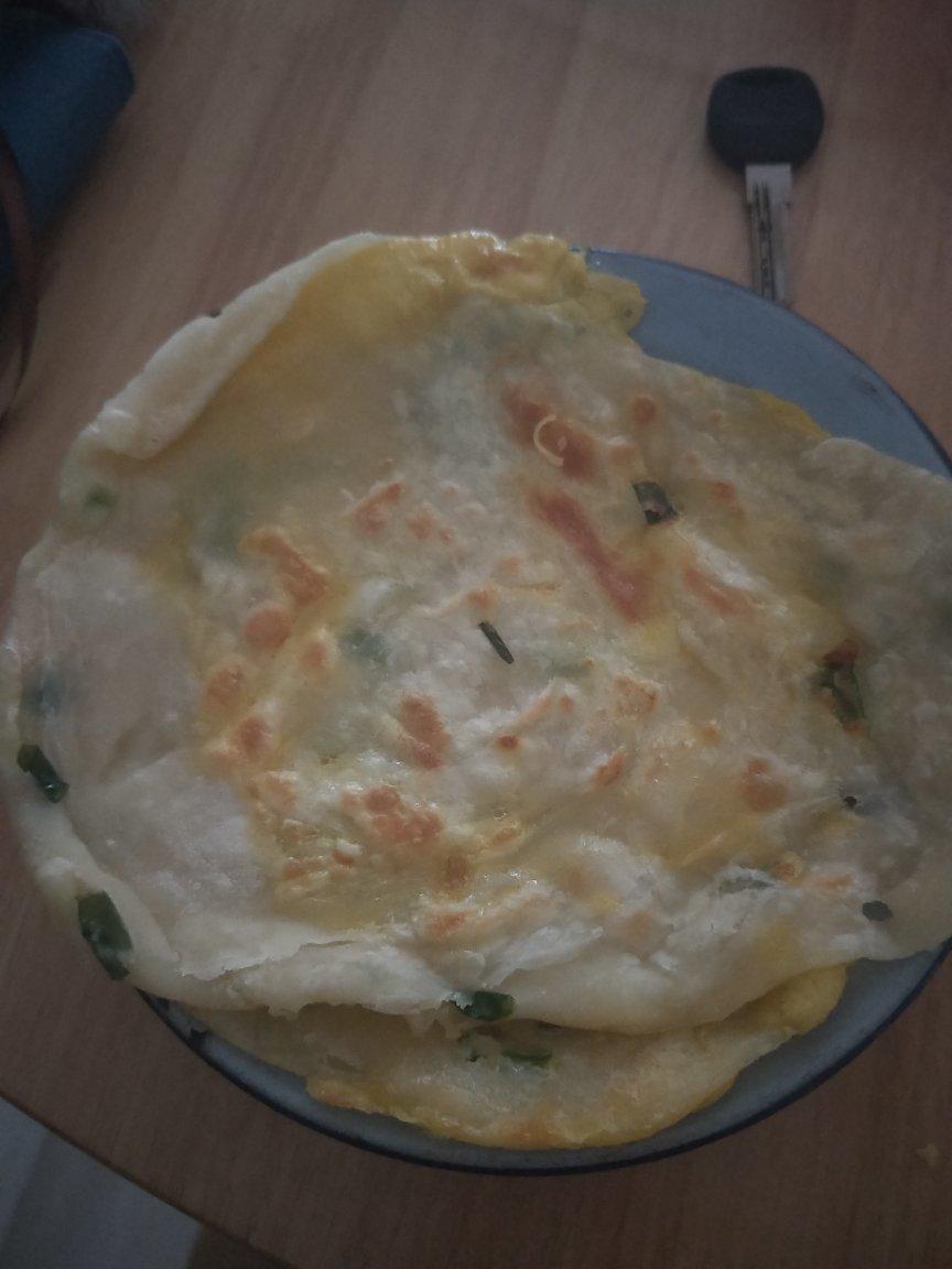鸡蛋葱油饼                  （更新饼坯保存方法）