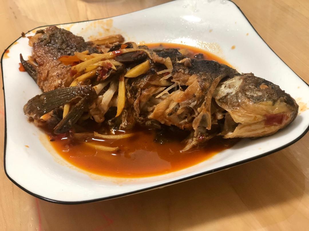 红烧鲫鱼