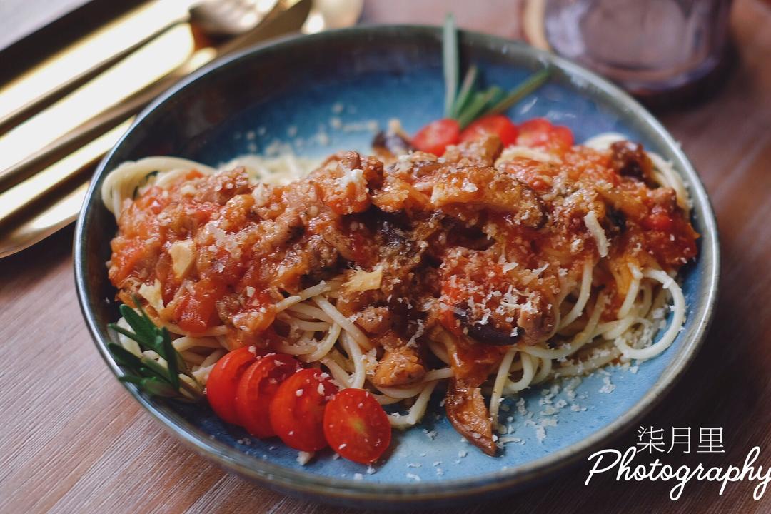 镇店美味茄汁鸡肉意面的做法