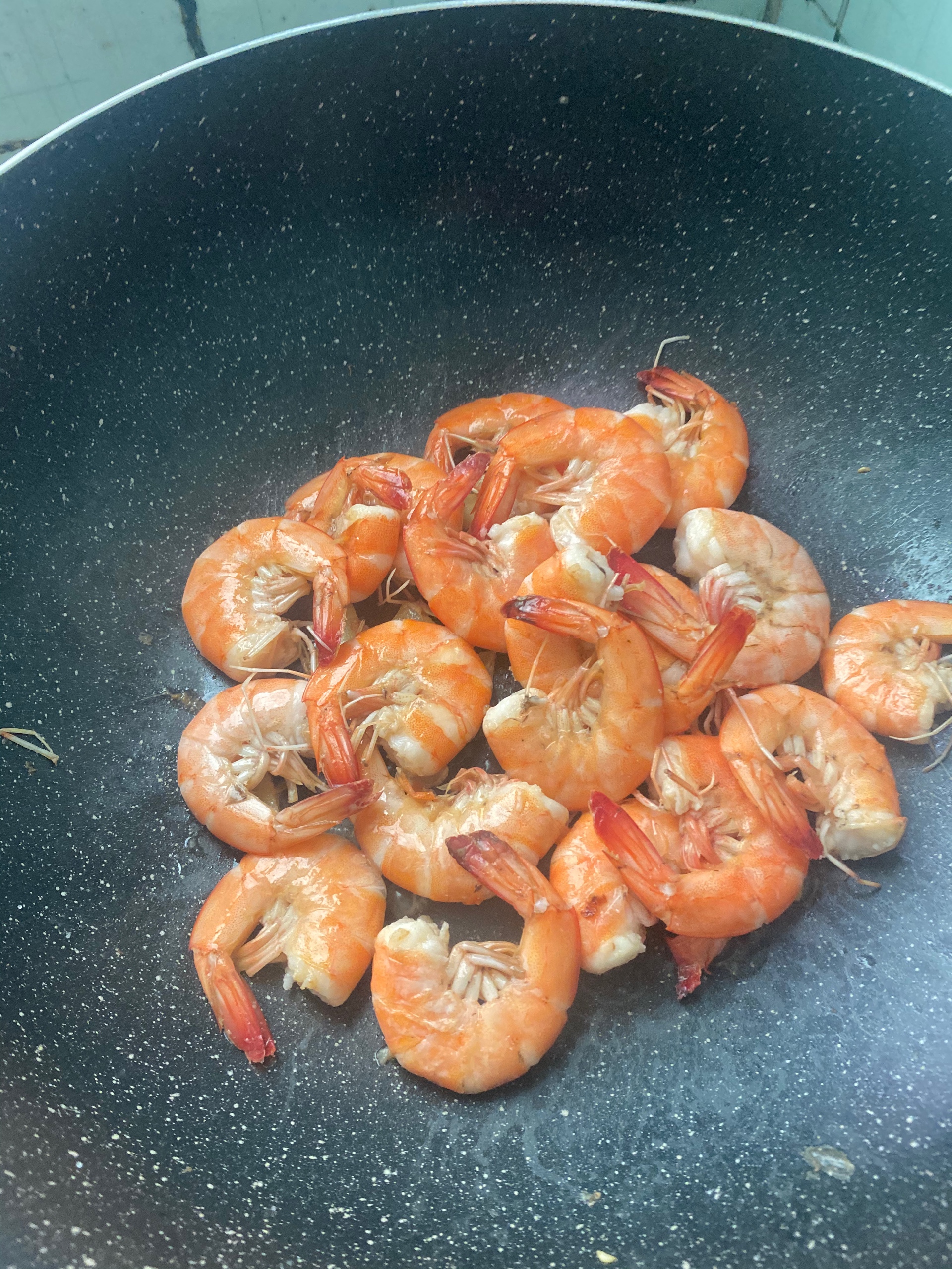 不加油的香煎小虾虾的做法