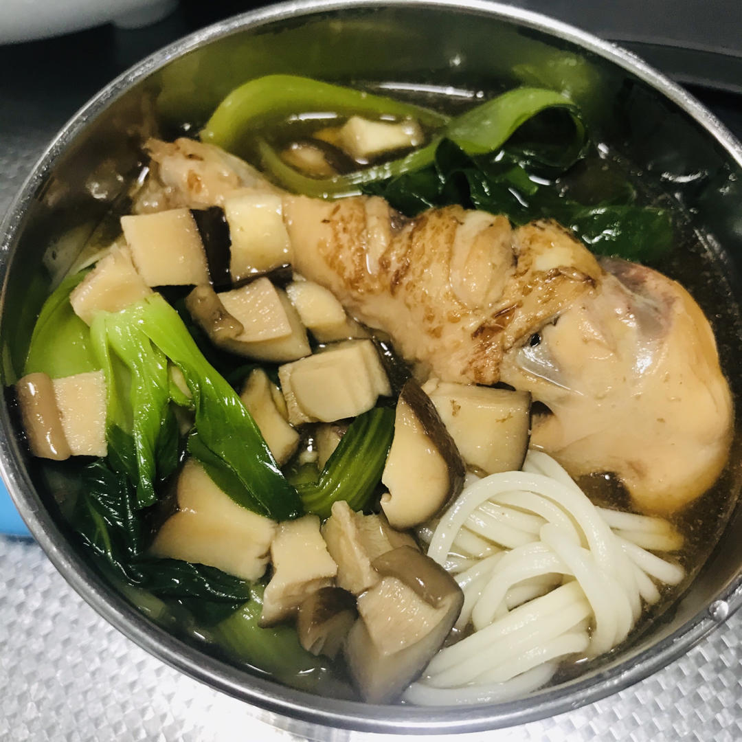 香菇鸡腿面