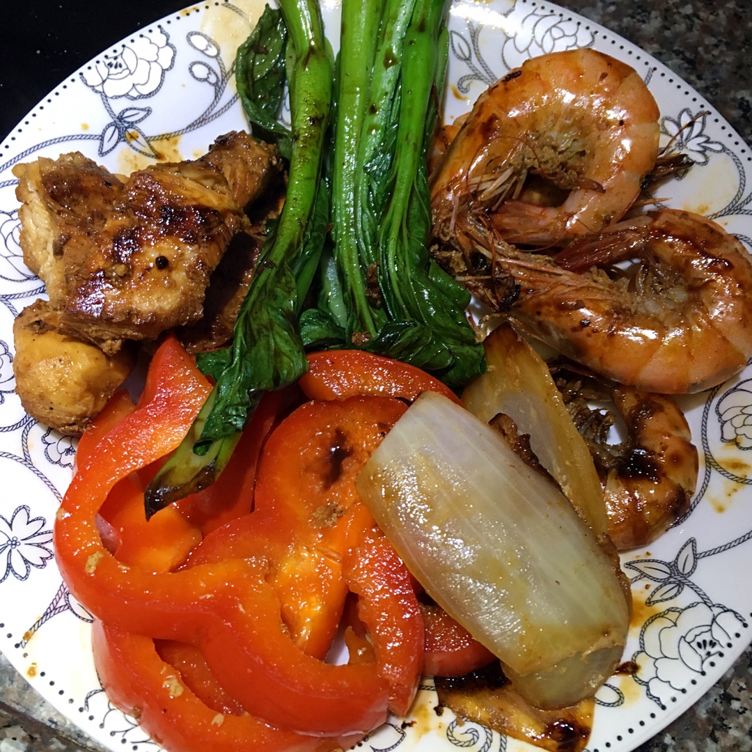 酷炫屌炸天好吃的煎鸡胸肉（香蒜蜂蜜煎鸡胸肉）