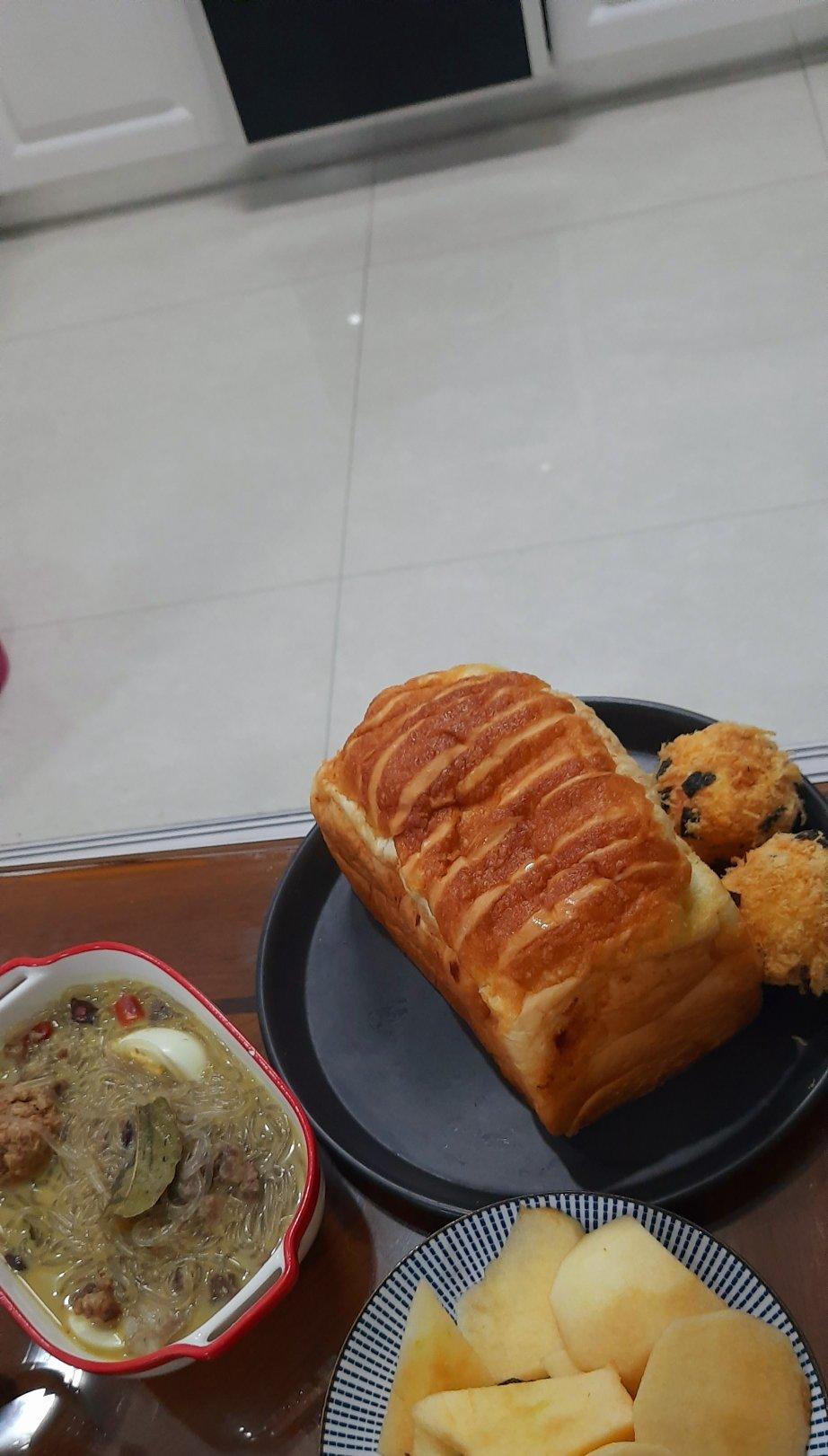 牛肉肉丸鸡蛋粉丝汤