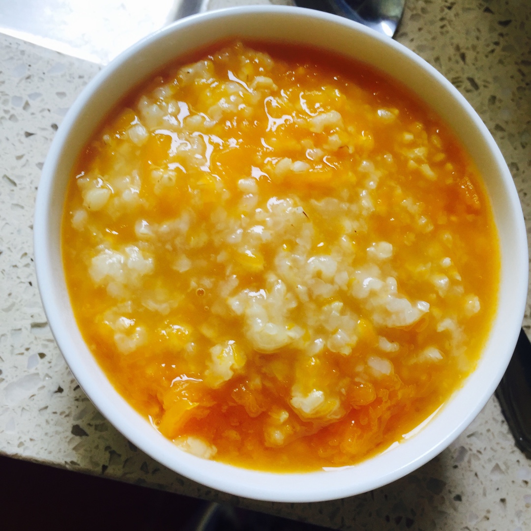 减肥营养两不误的南瓜糙米粥