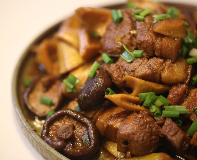 小野笋香菇焖肉