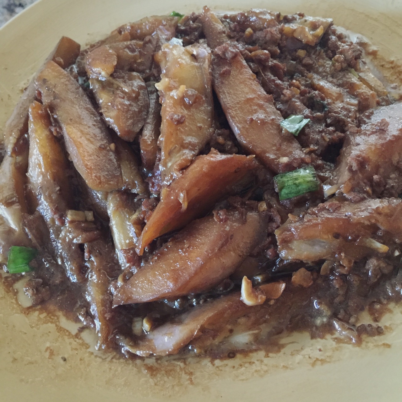 酱香肉末烧茄子