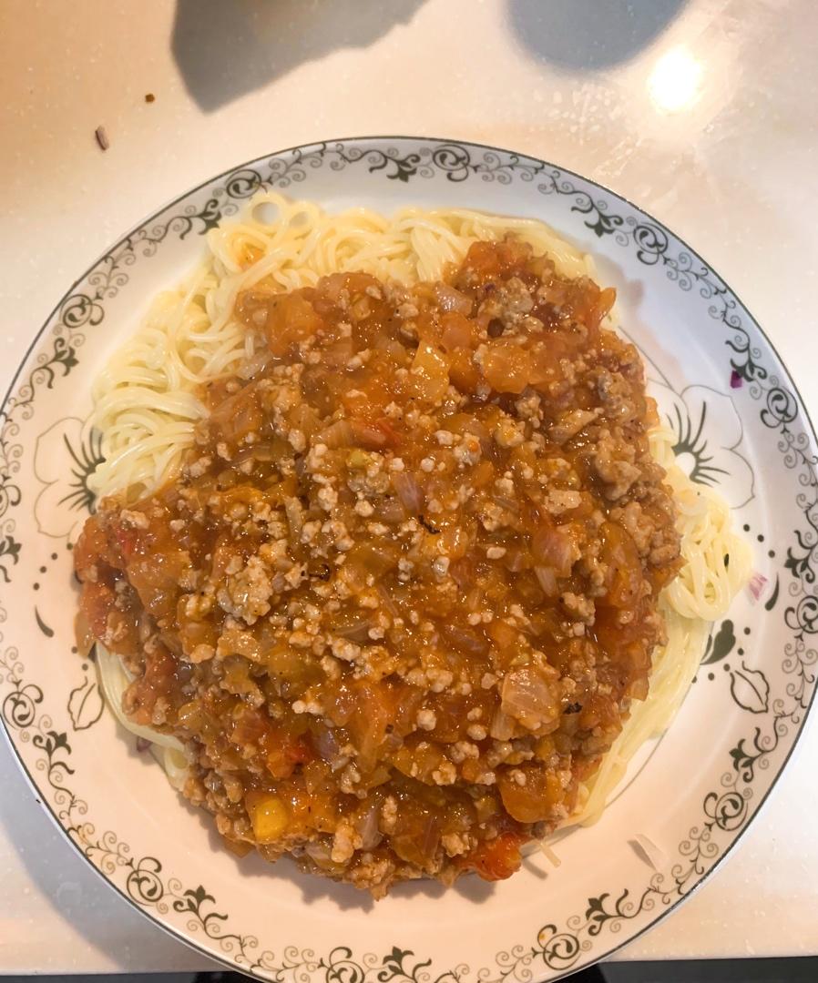 番茄肉酱意大利面