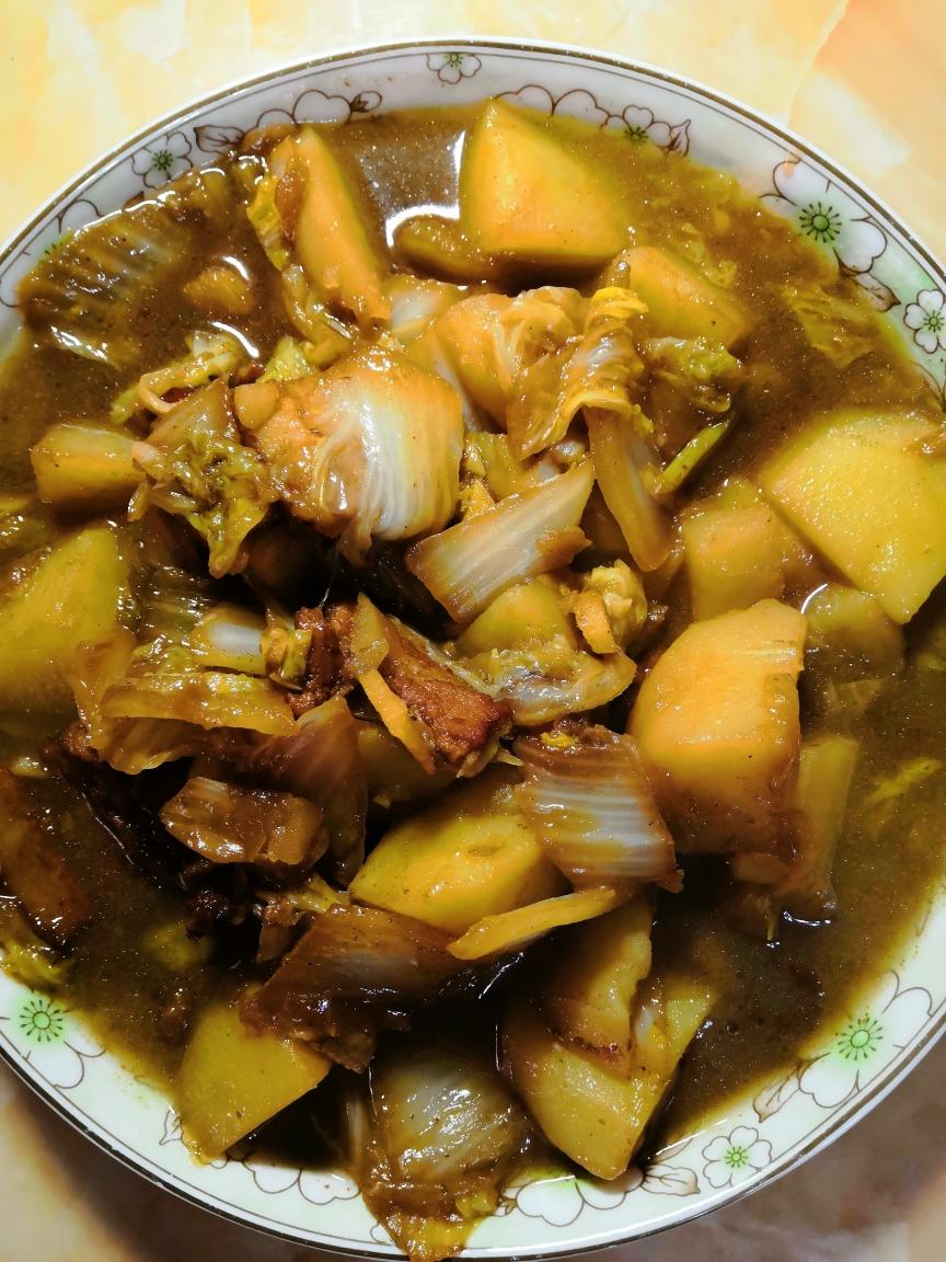 白菜炖土豆的做法